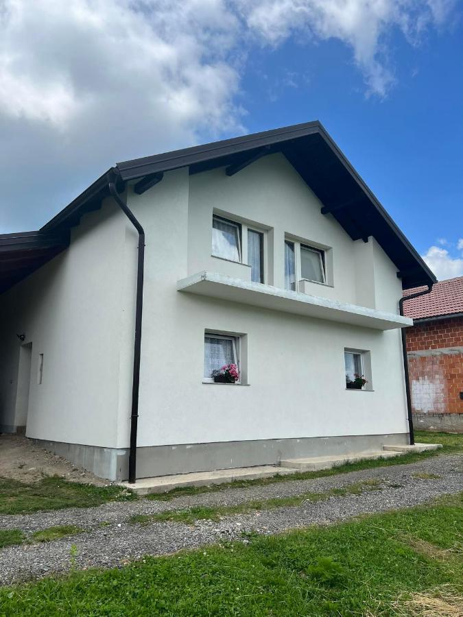 Apartman Djak Plitvicka Jezera Exterior photo