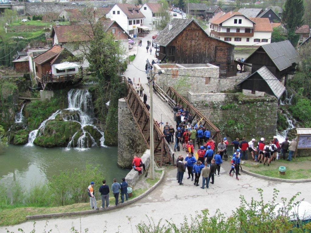 Apartman Djak Plitvicka Jezera Exterior photo